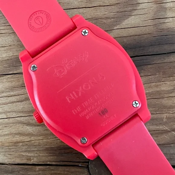 Nixon The Time Teller Disney Mickey Mouse Red Watch Japan Quartz Needs Battery - Picture 8 of 8